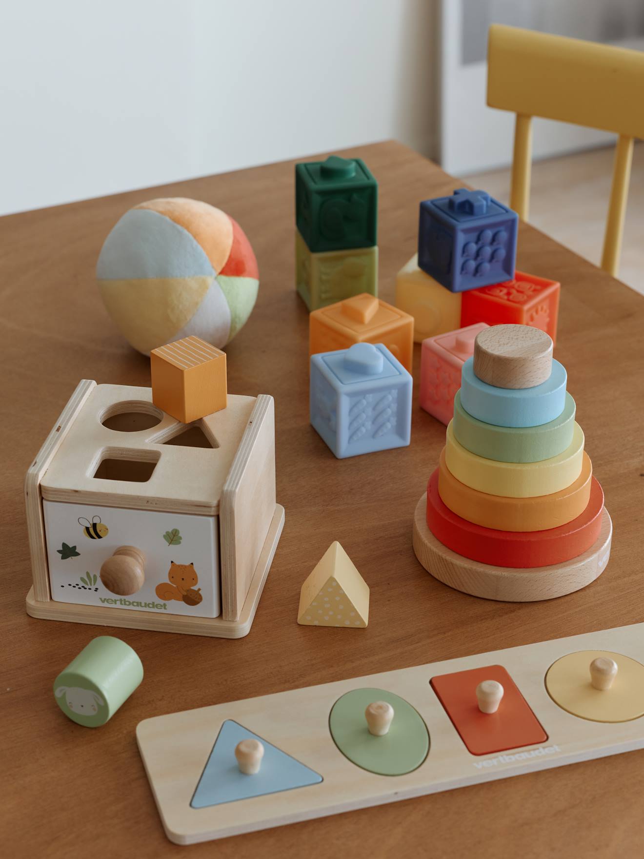 Discovery set: FINE MOTOR SKILLS AND EYE-HAND COORDINATION in FSC® wood multicoloured
