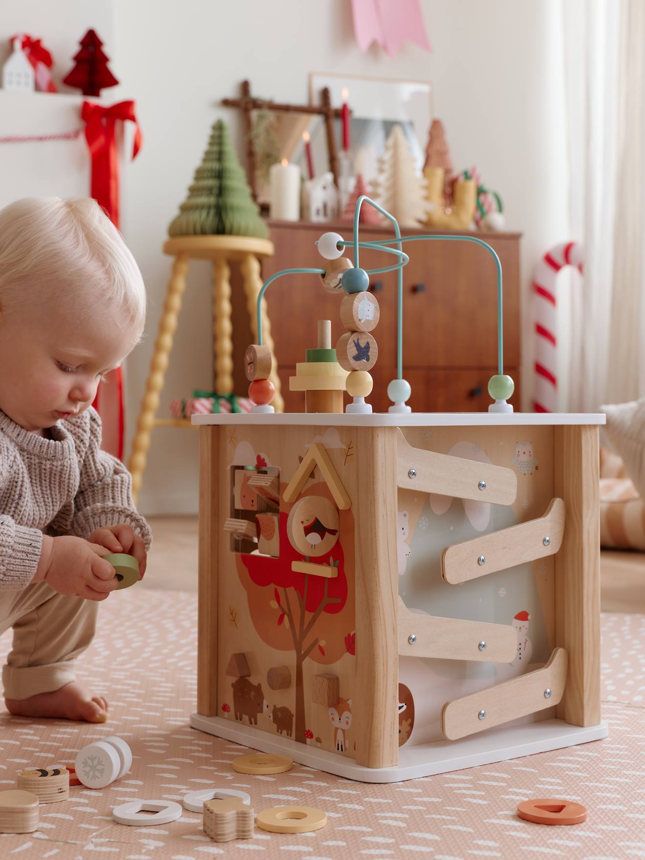 Large FSC® wooden 4 seasons activity cube wood