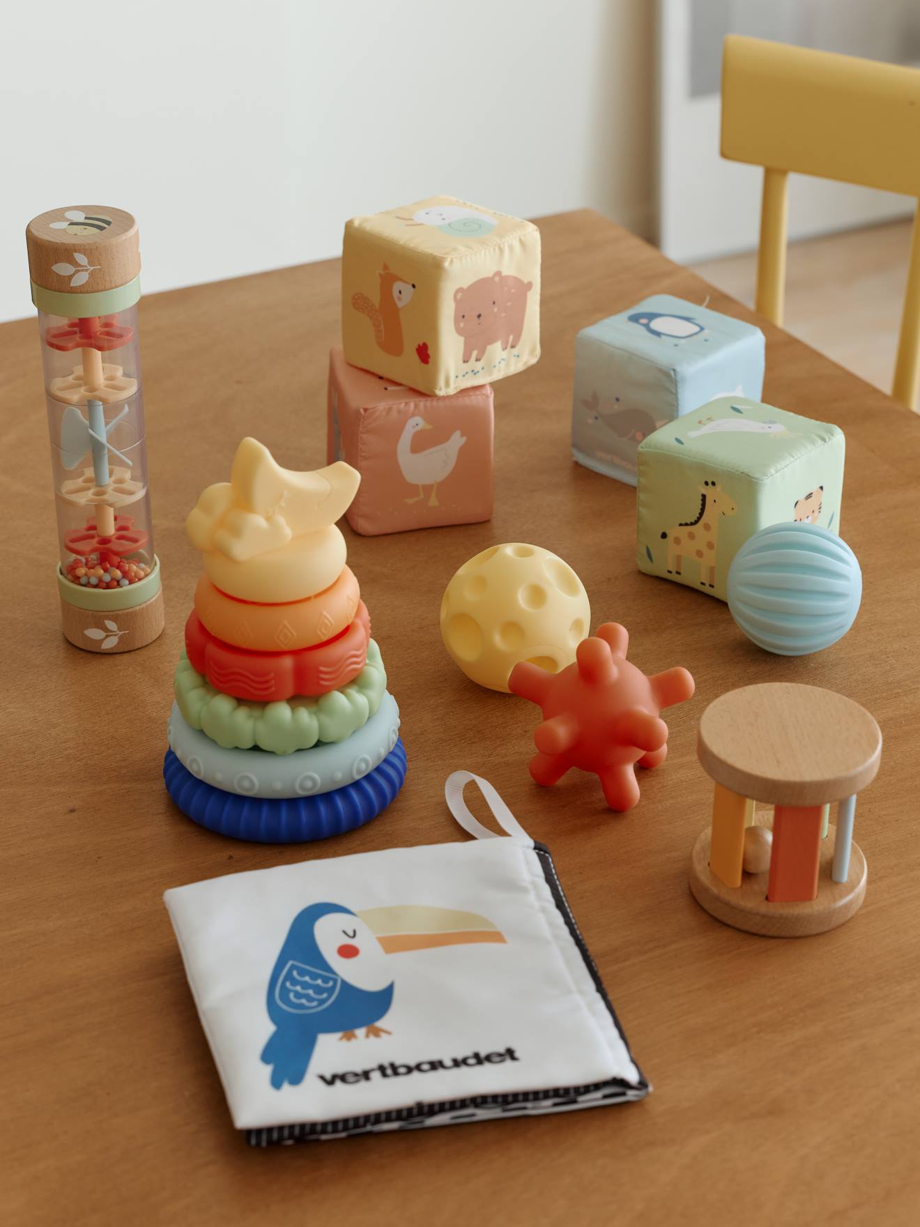 Discovery set: SENSORY DEVELOPMENT AND EARLY FINE MOTOR SKILLS GAMES in FSC® wood multicoloured